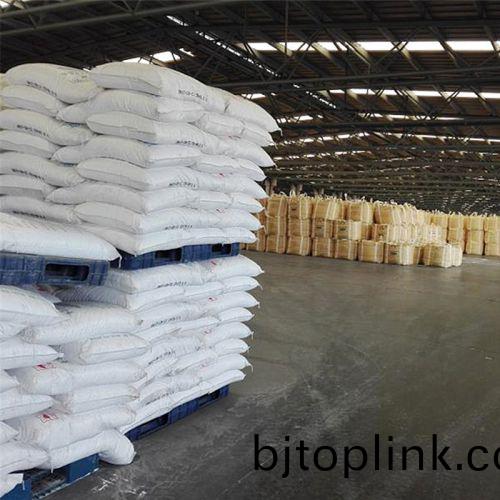 輕質純堿(jian)、重(zhong)質純堿髮貨(huo)現場(chang)